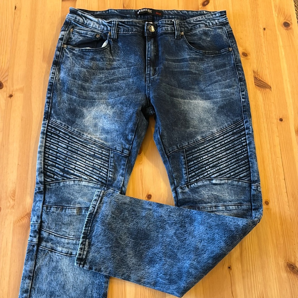 Black Keys Jeans